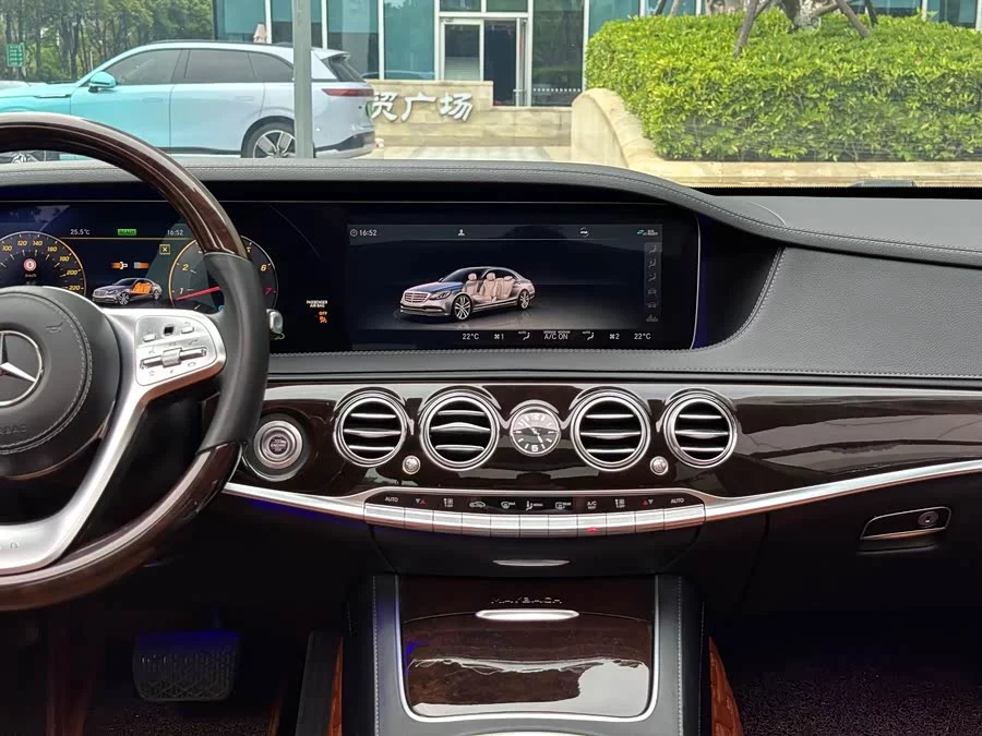 Mercedes Benz Maybach S-Class