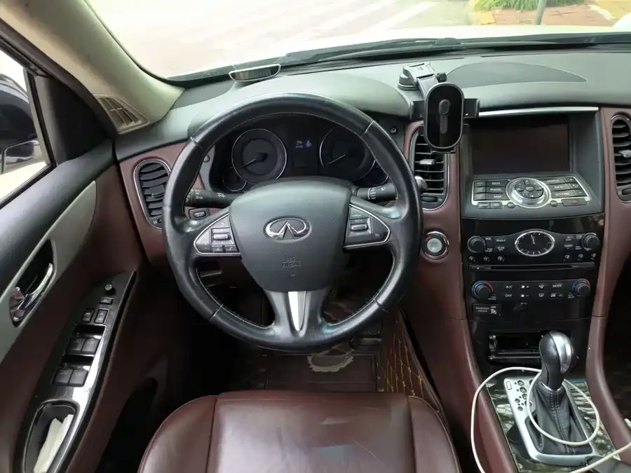 Infiniti QX50