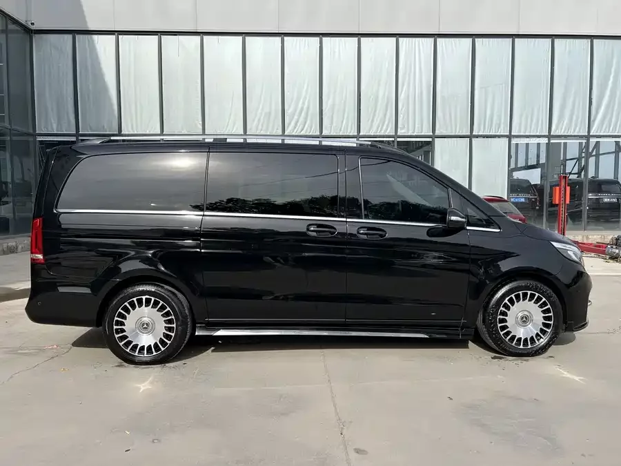 Mercedes Benz Class V