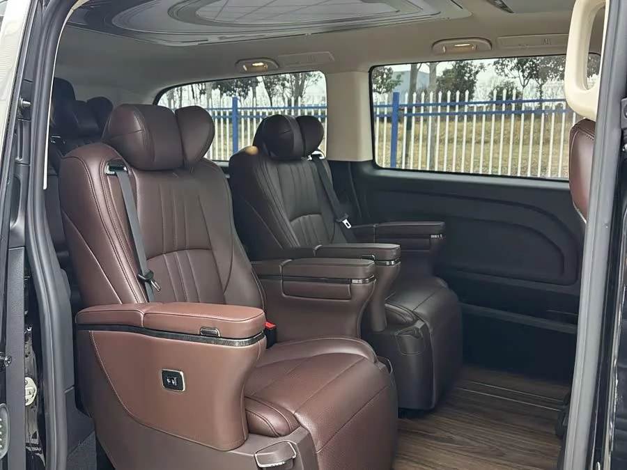 Mercedes Benz Vito