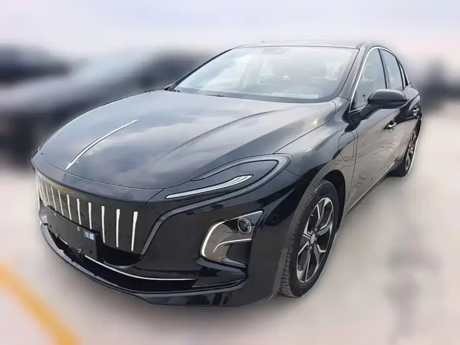 Hongqi E-QM5