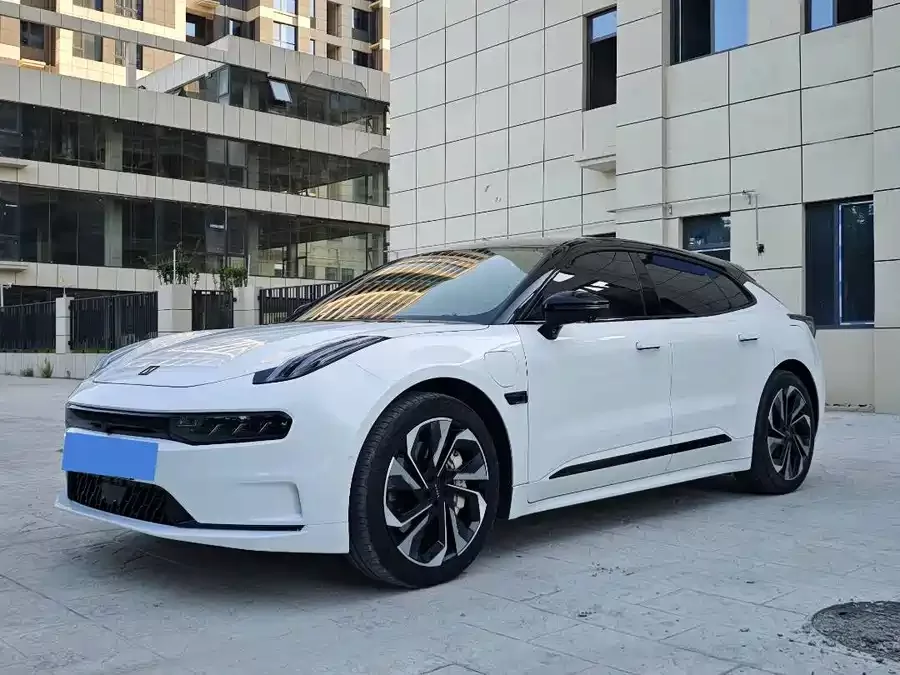 Zeekr 001