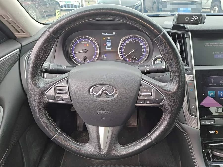Infiniti Q50L