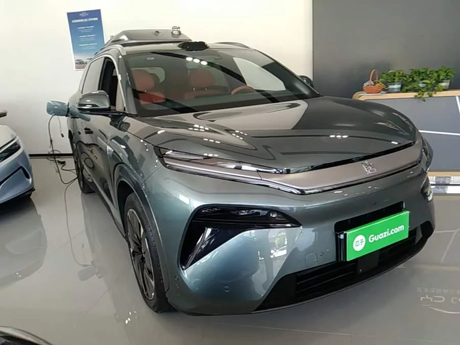 BYD Tang L