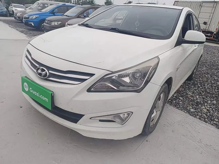 Hyundai Rena