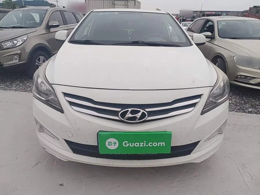 Hyundai Rena
