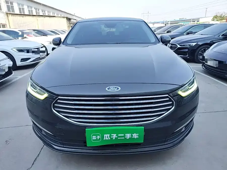 Ford Taurus