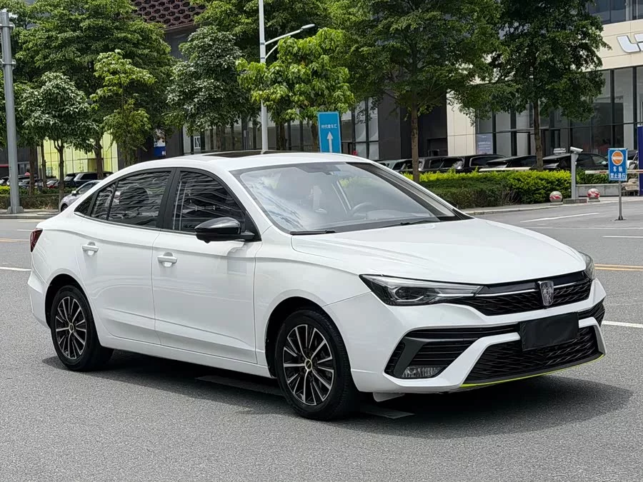 Roewe i5