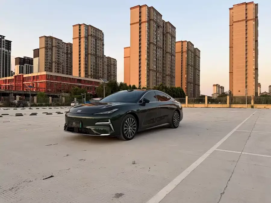 Geely Galaxy Star 8