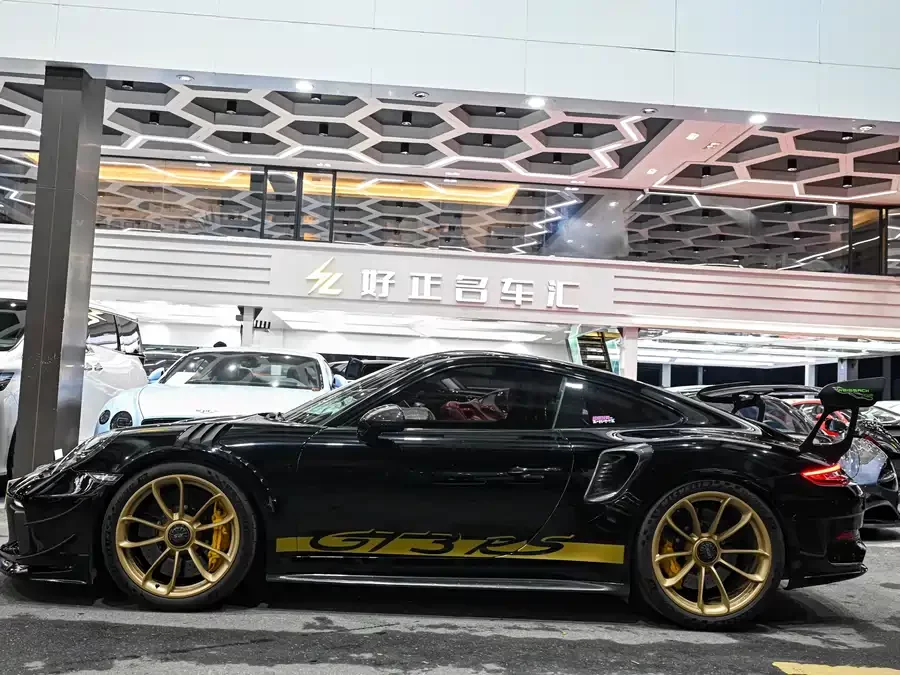 Porsche 911