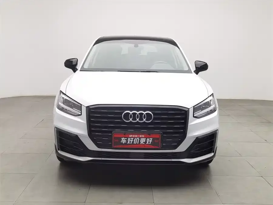 Audi Q2L