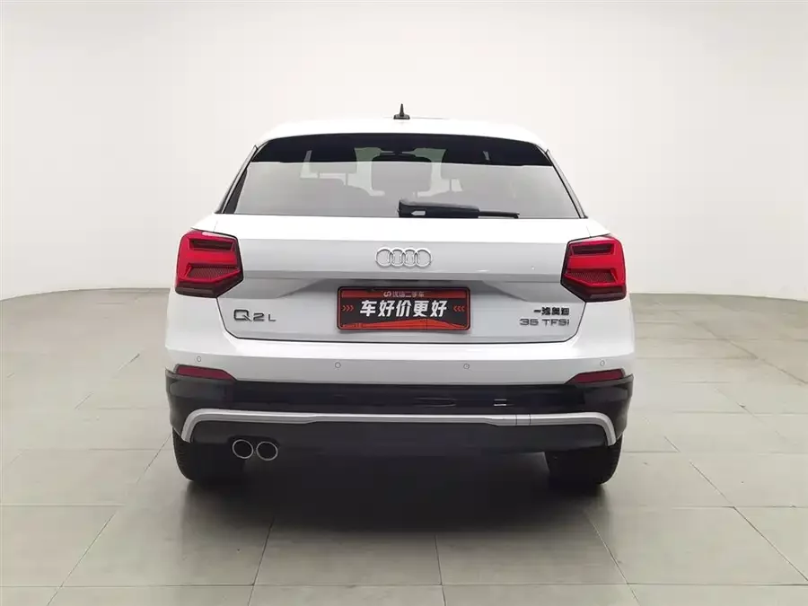 Audi Q2L