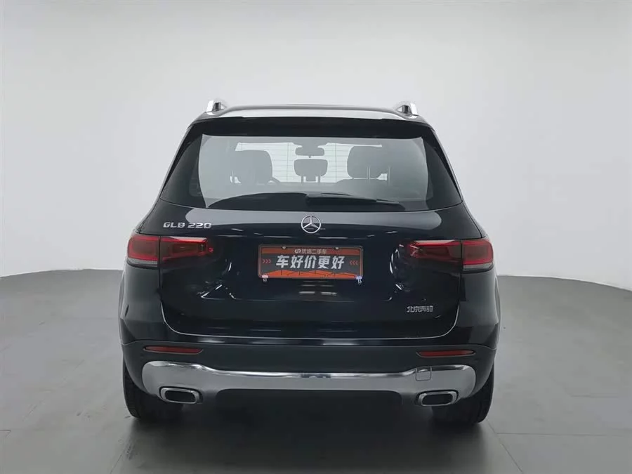 Mercedes Benz GLB