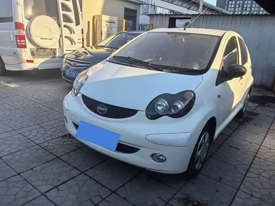BYD F0