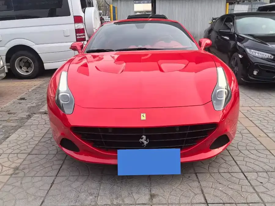 Ferrari California T