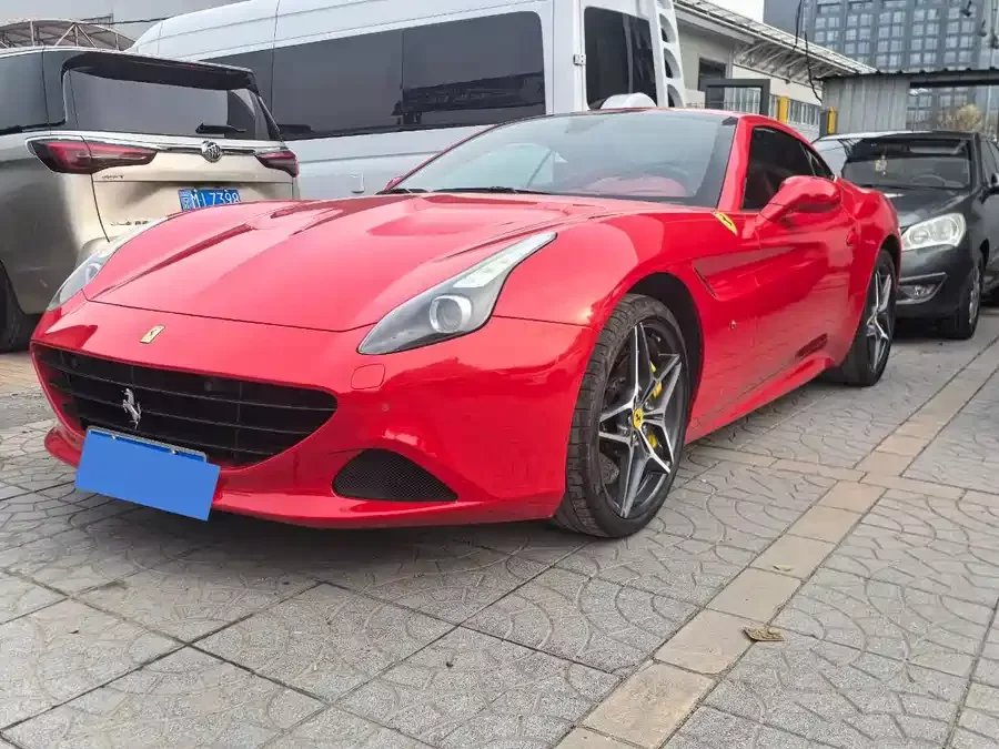Ferrari California T