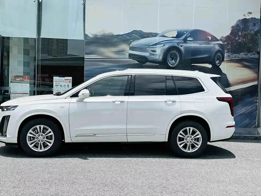 Cadillac XT6