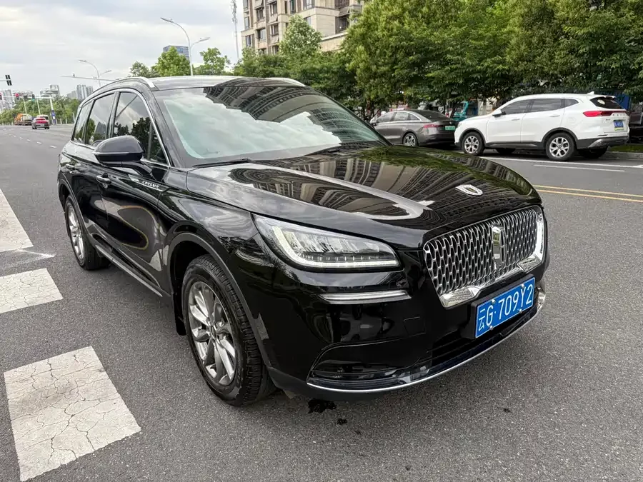 Lincoln Adventurer
