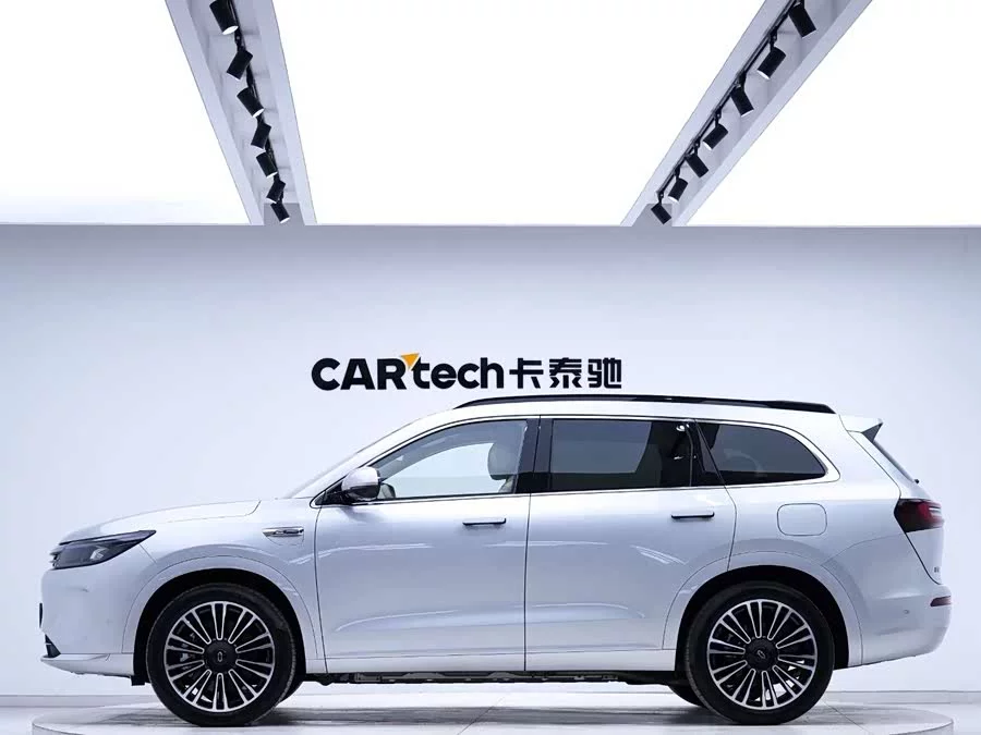 AITO Wenjie M7