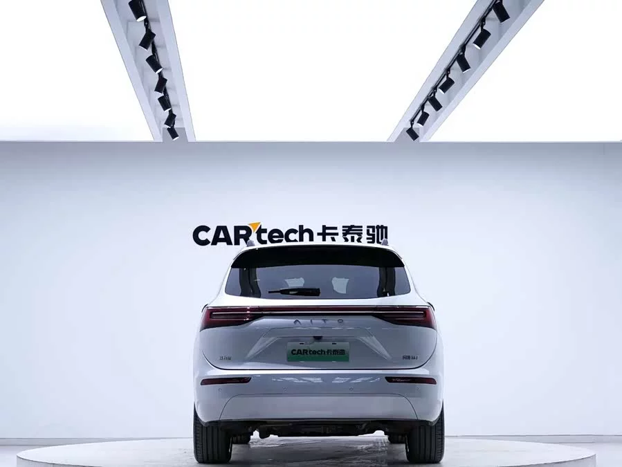 AITO Wenjie M7
