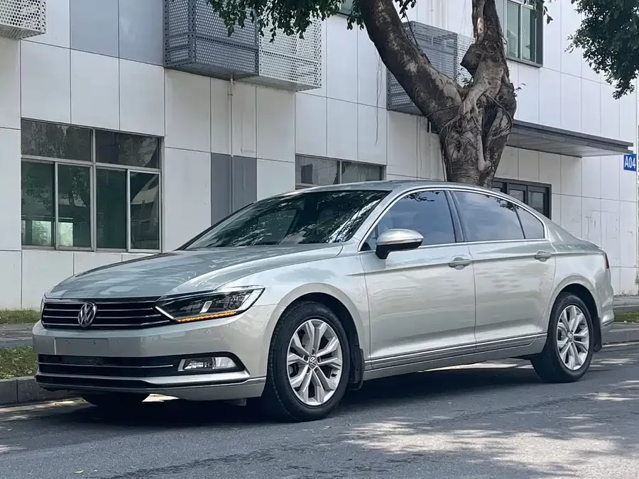 Volkswagen Magotan