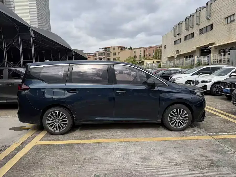 GAC Trumpchi M6