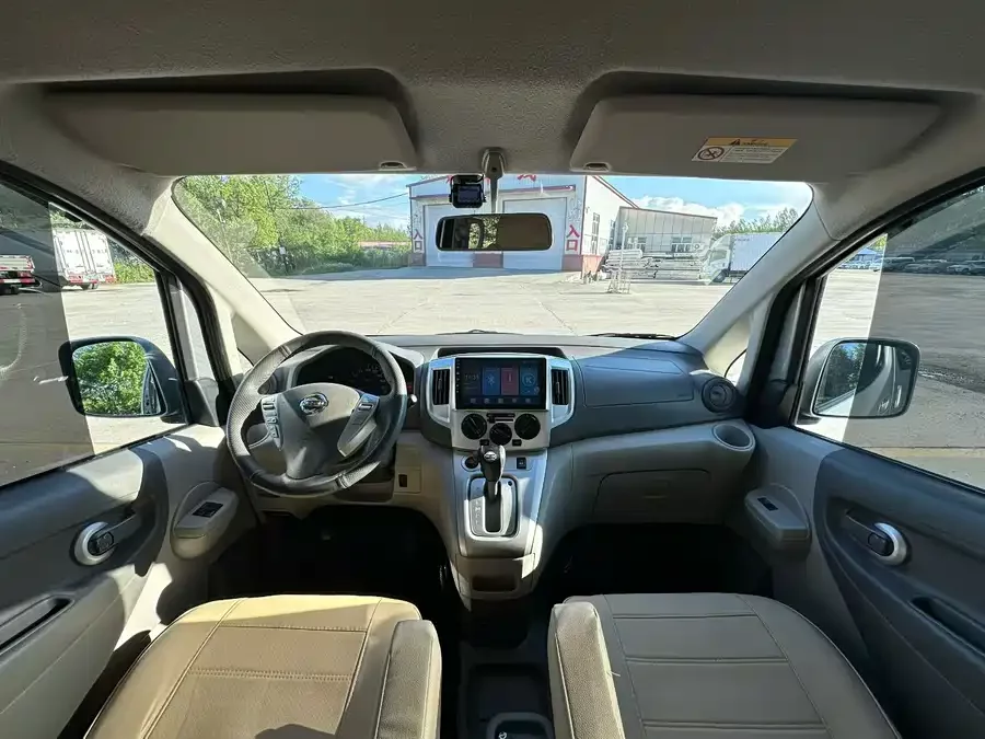 Nissan NV200