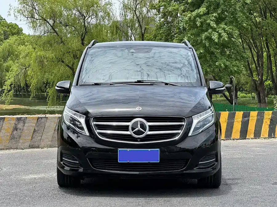 Mercedes Benz Class V