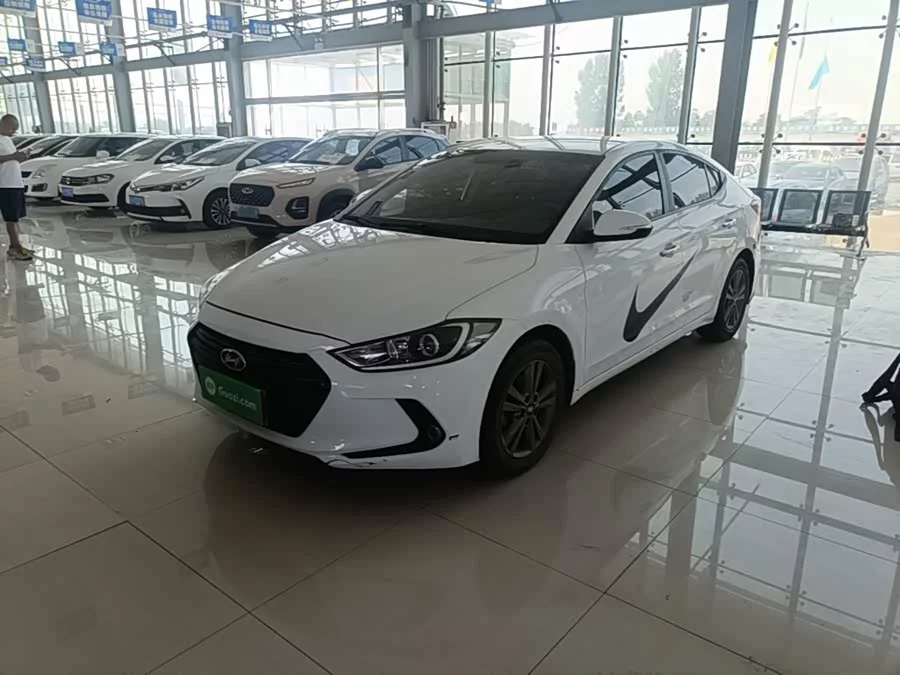 Hyundai elantra