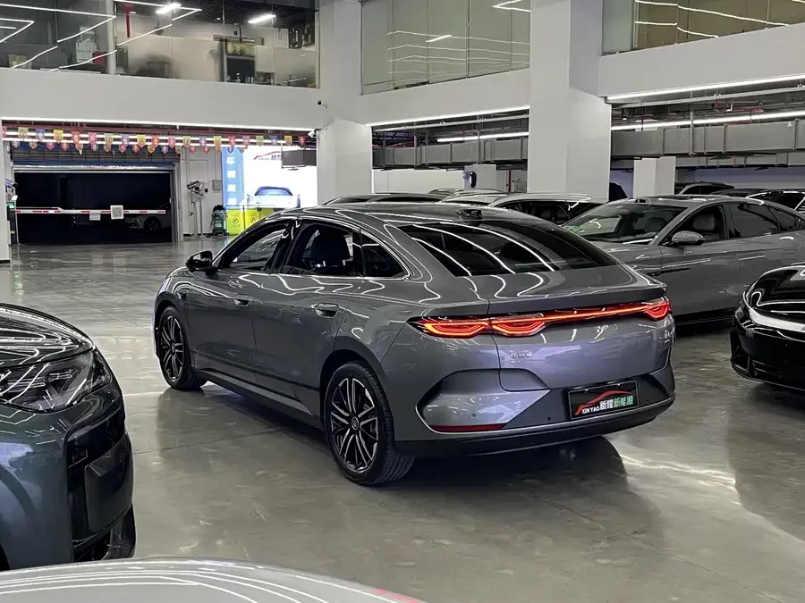 BYD Qin L