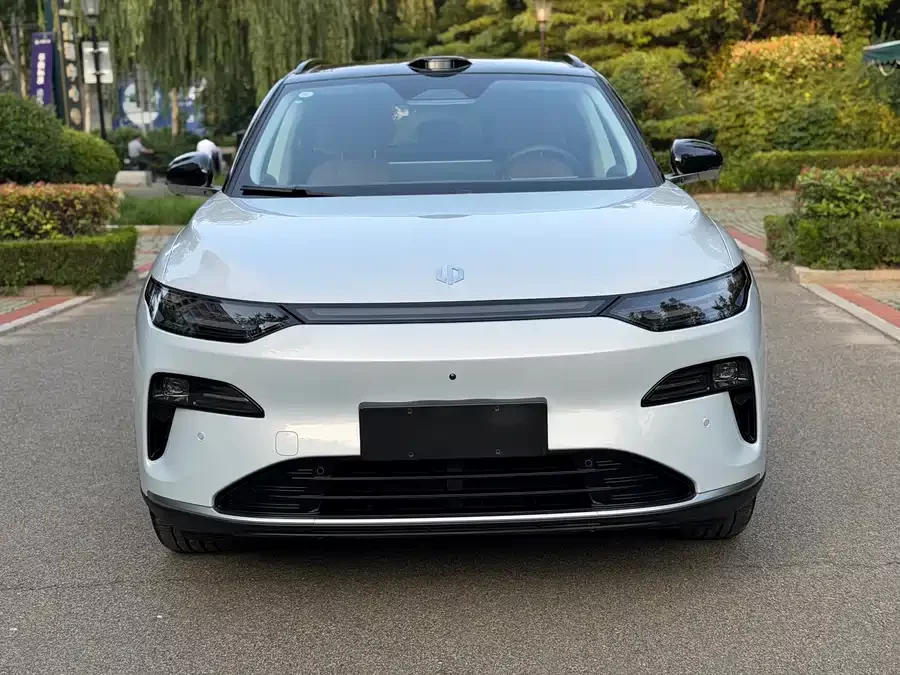 Leapmotor C11