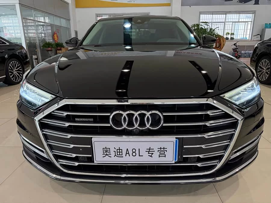 Audi A8