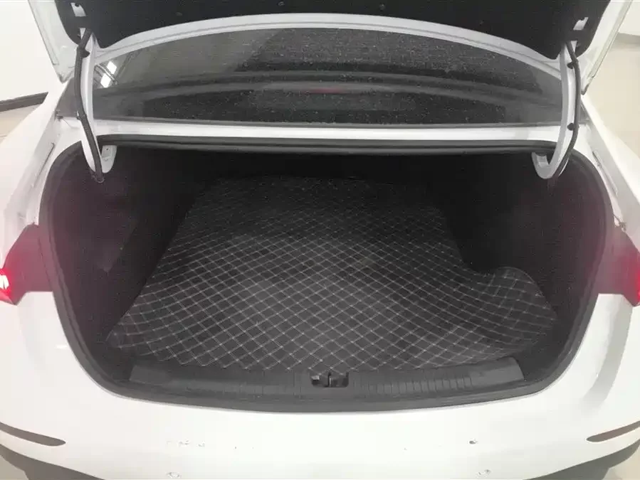 Roewe D7
