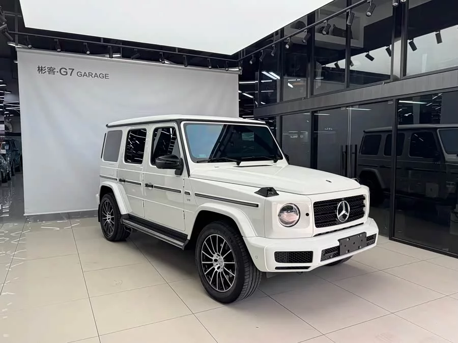 Mercedes Benz G-rated
