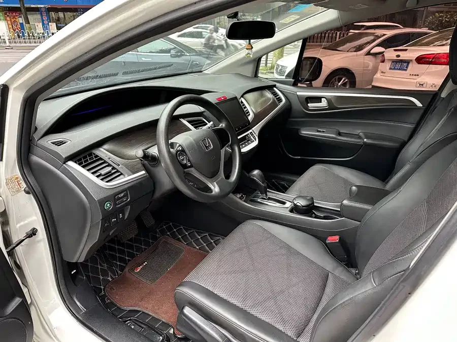 Honda Jade
