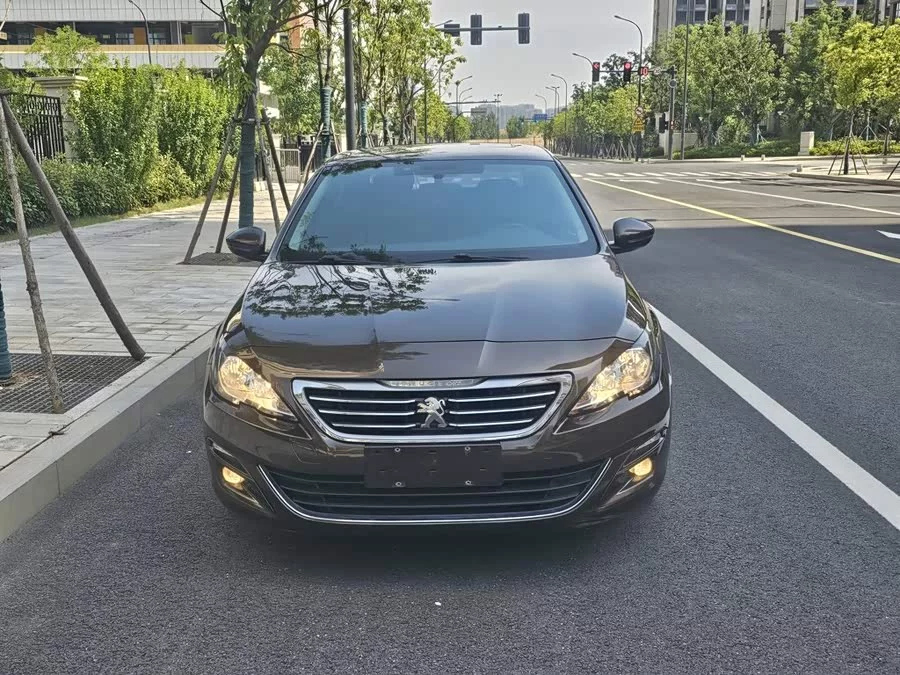 Peugeot 408