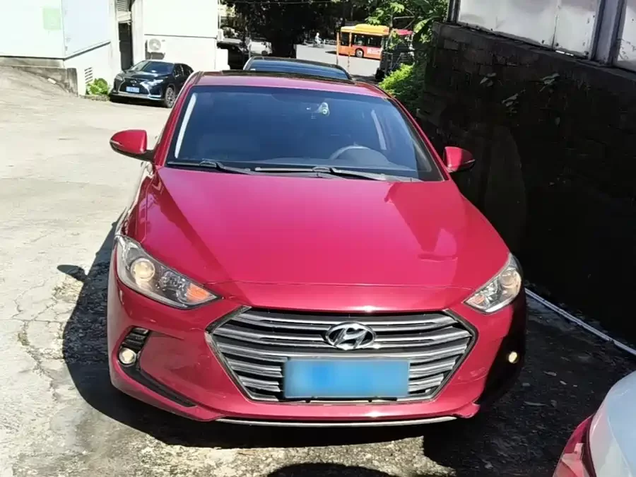 Hyundai elantra