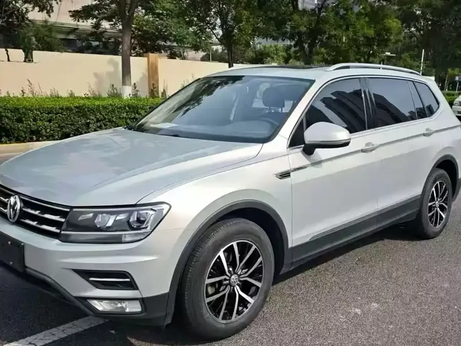 Volkswagen Tiguan L