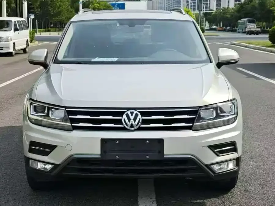 Volkswagen Tiguan L
