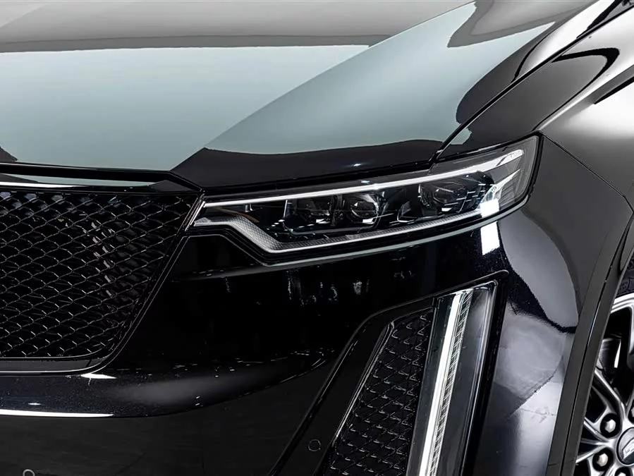 Cadillac XT6