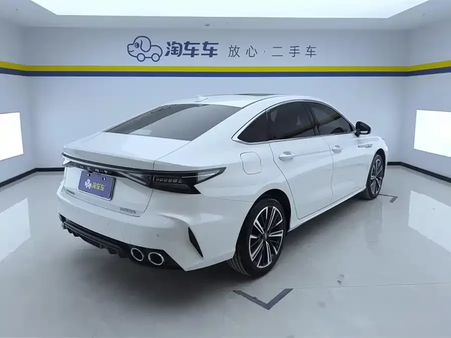 Chery Arrizo 8