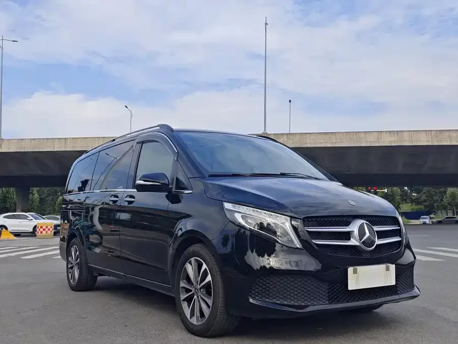 Mercedes Benz Class V