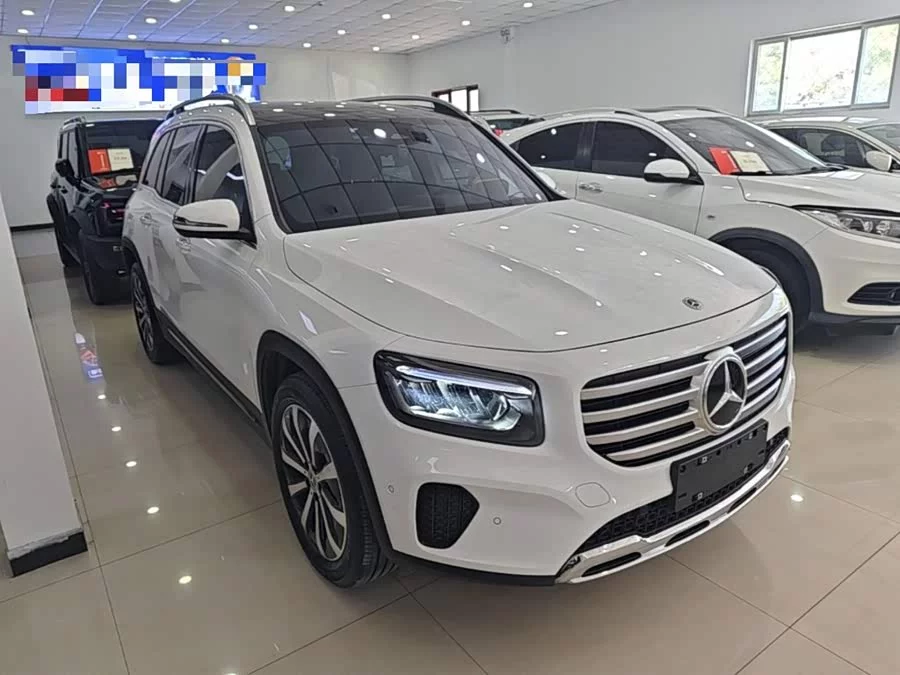 Mercedes Benz GLB