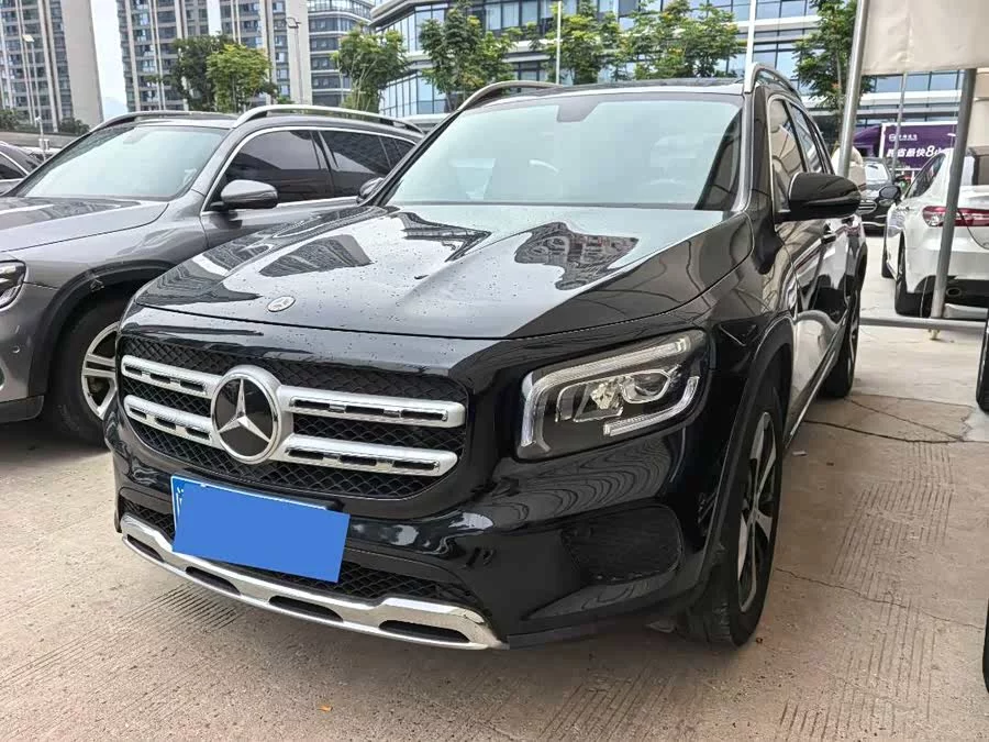 Mercedes Benz GLB