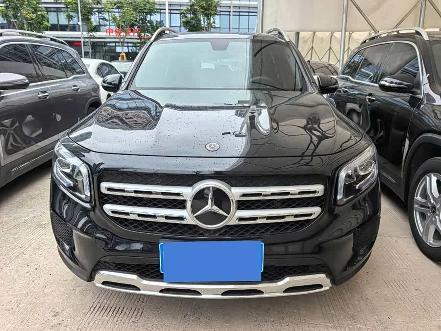 Mercedes Benz GLB