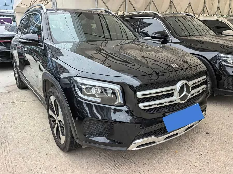 Mercedes Benz GLB