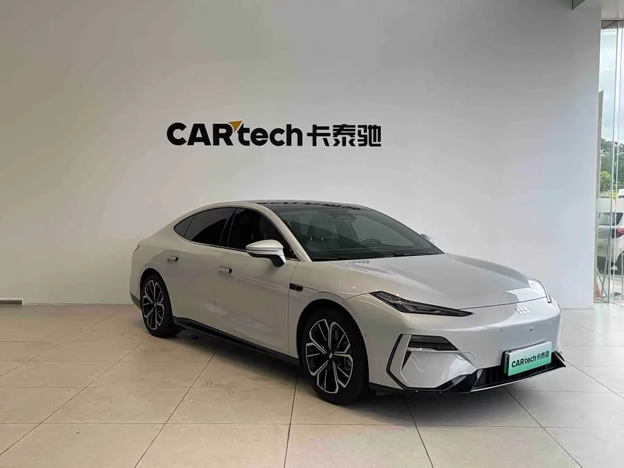 Geely Galaxy E8