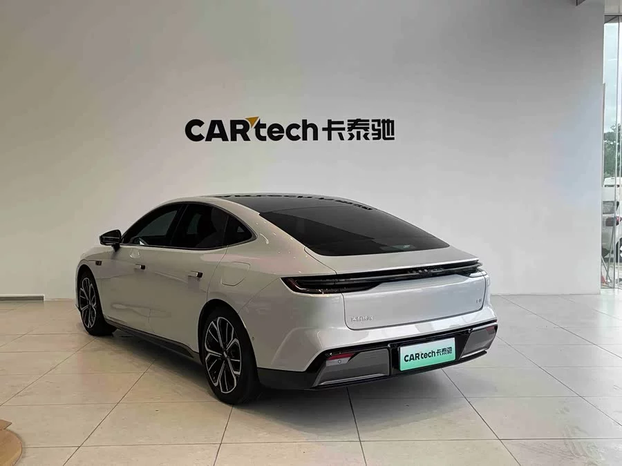Geely Galaxy E8