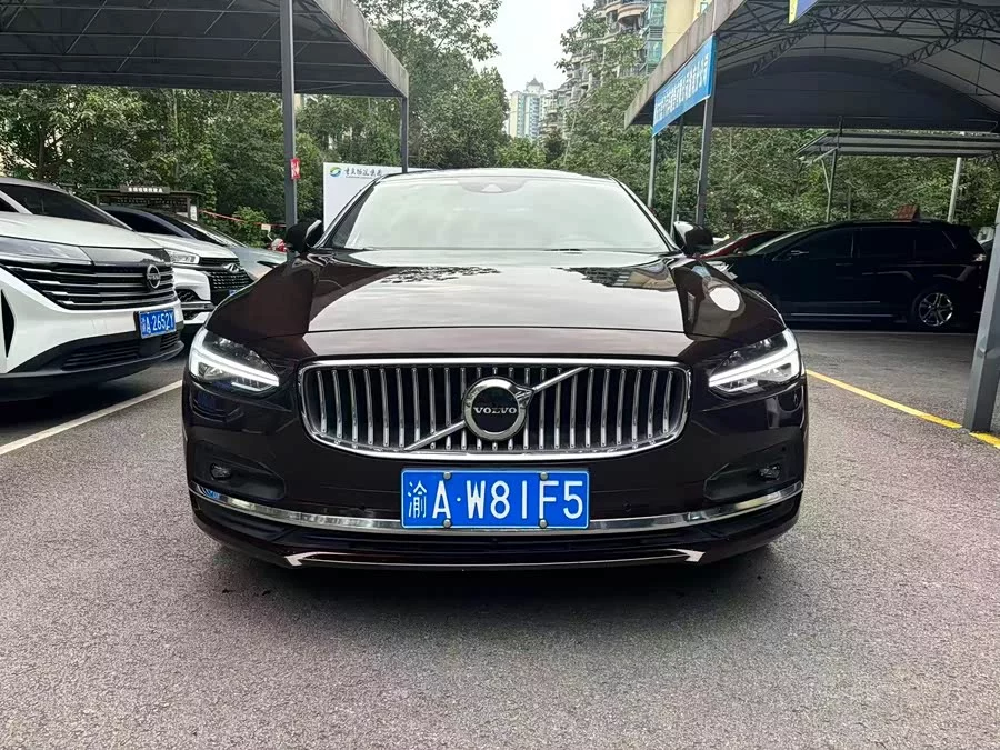 Volvo S90