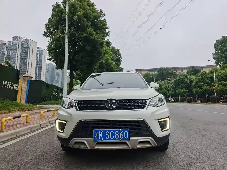 BAIC Saab X35